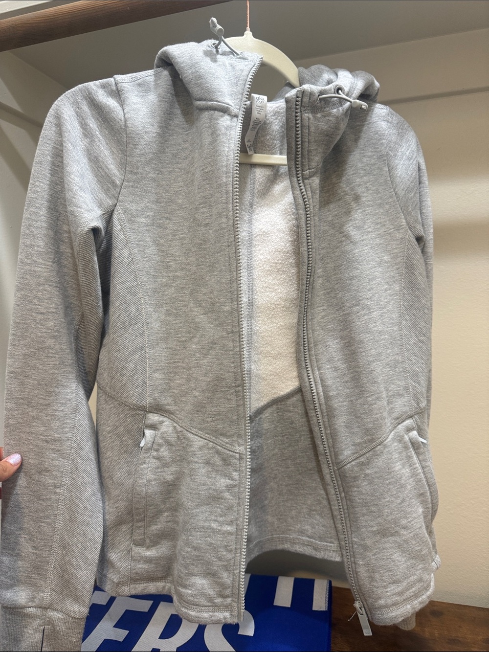 Alo Yoga Light Gray Zip up jacket